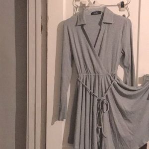 A nice classy flowery dress long sleeve gray